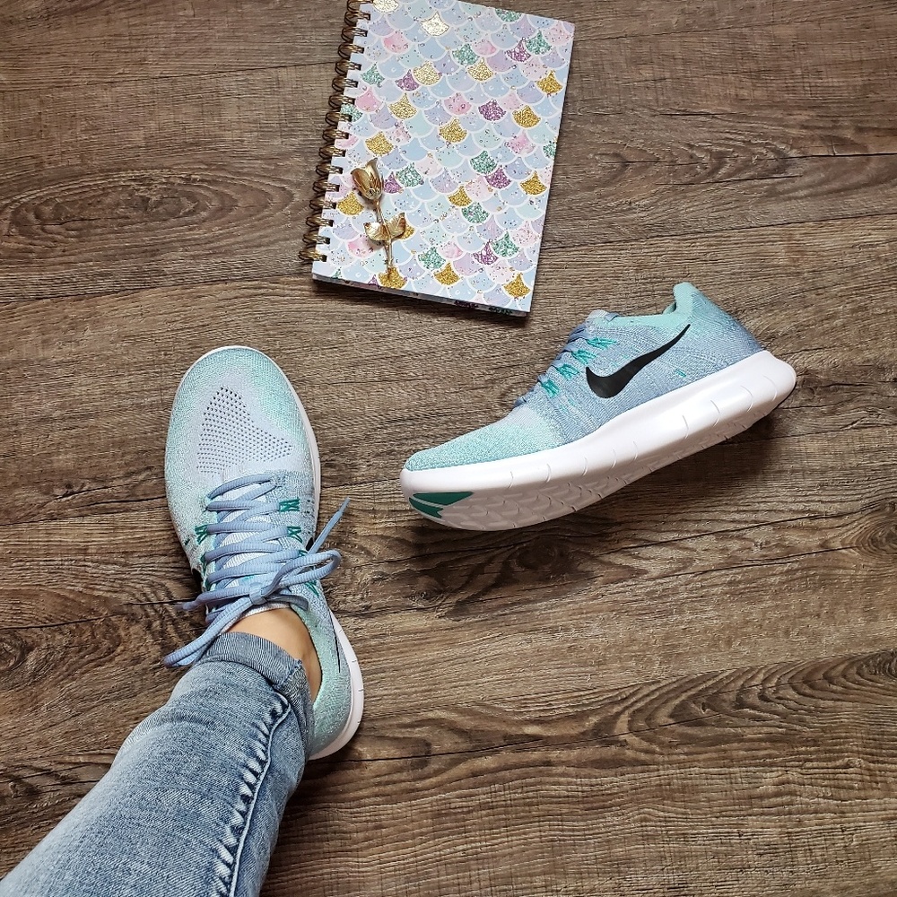 NEW Nike Free Rn Flyknit - Picture 3 of 8